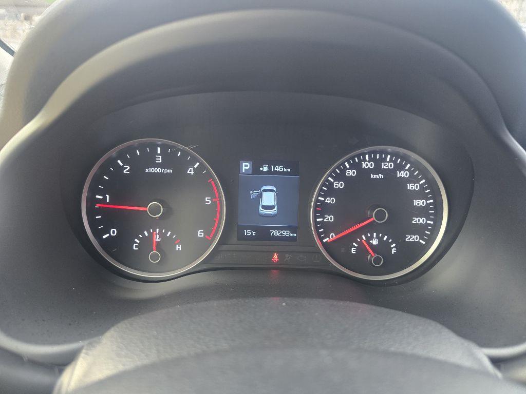 KIA Stonic - Vista 5