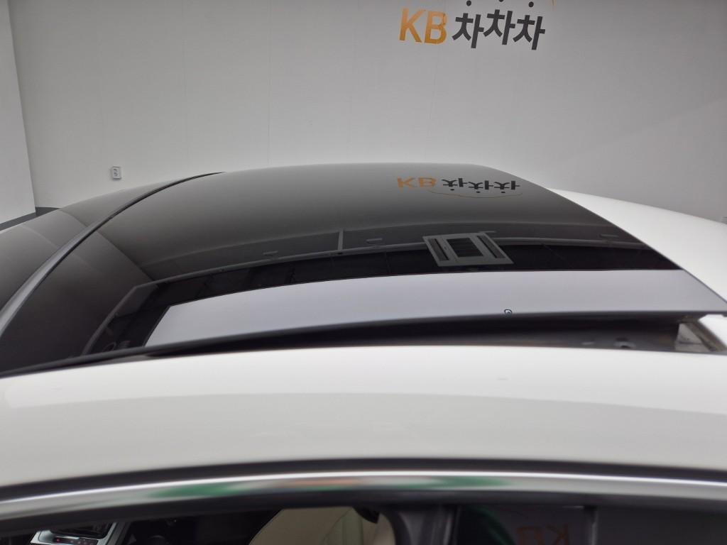 Volkswagen CC - Vista 11