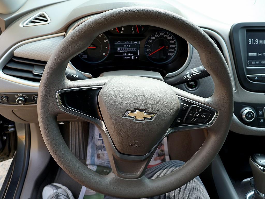 Chevrolet Malibu 2017 Gris - Importación desde Corea - HF Imports Iquique - Foto 8