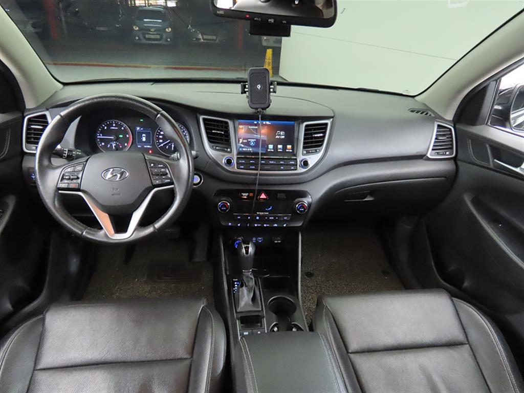 HYUNDAI Tucson - Vista 7