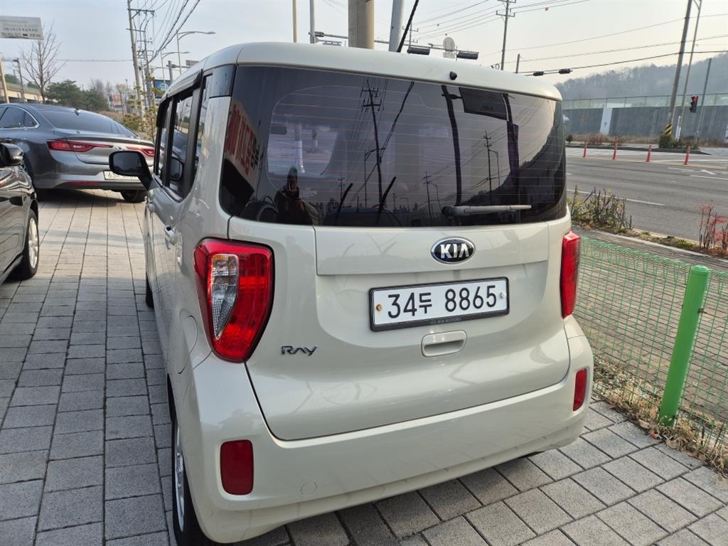 KIA Ray - Vista 5