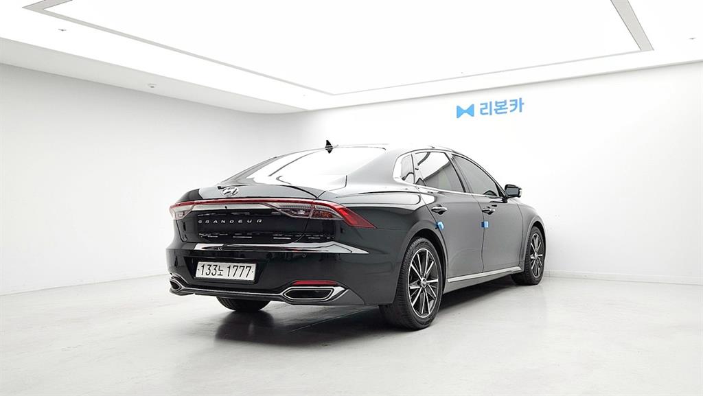 HYUNDAI Grandeur - Vista 4