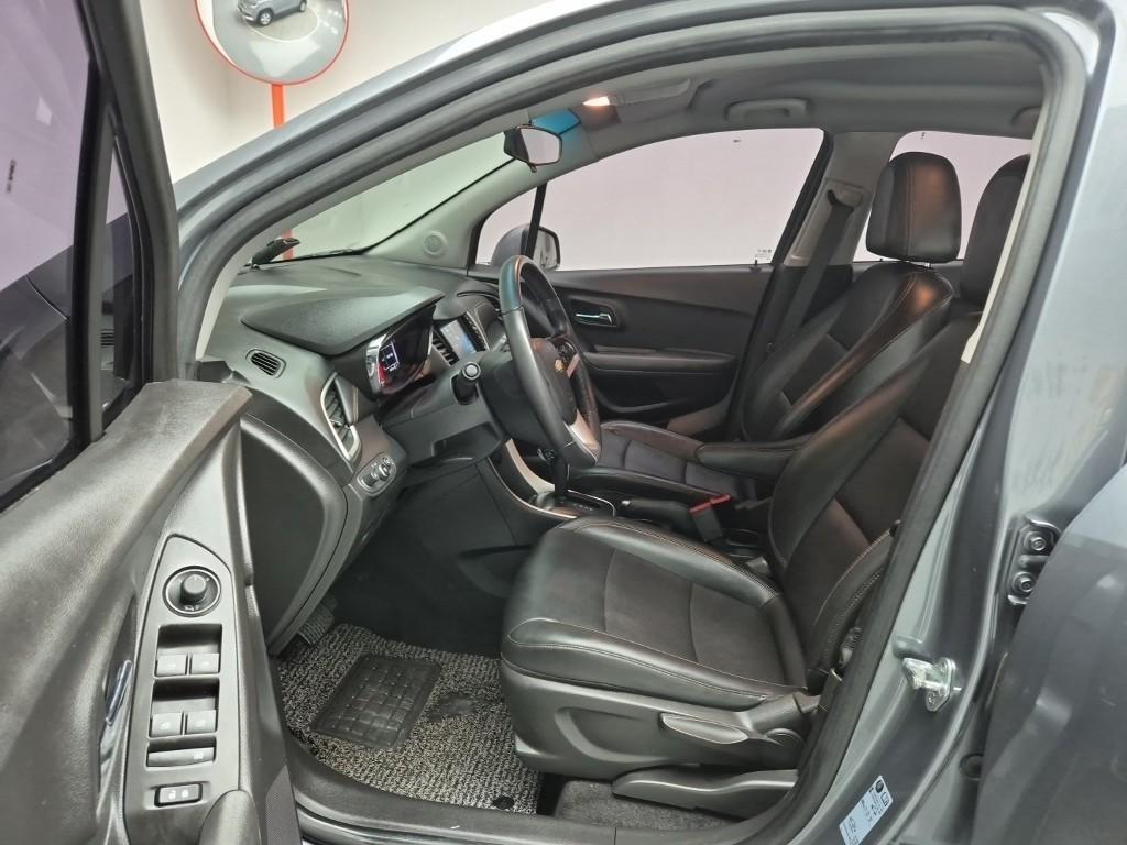 Chevrolet Trax - Vista 11