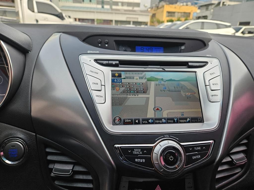 HYUNDAI Avante - Vista 7