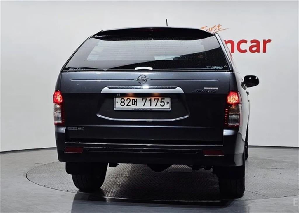 Ssangyong Korando - Vista 4