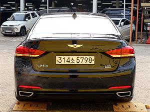 HYUNDAI Genesis - Vista 6