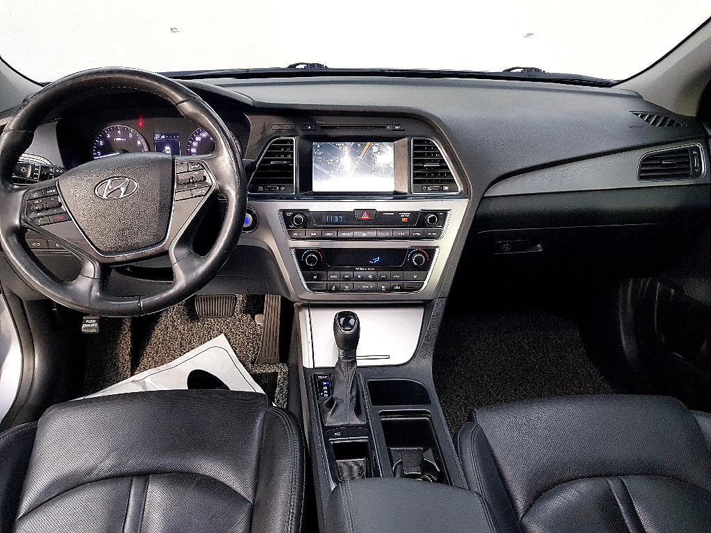HYUNDAI Sonata - Vista 5