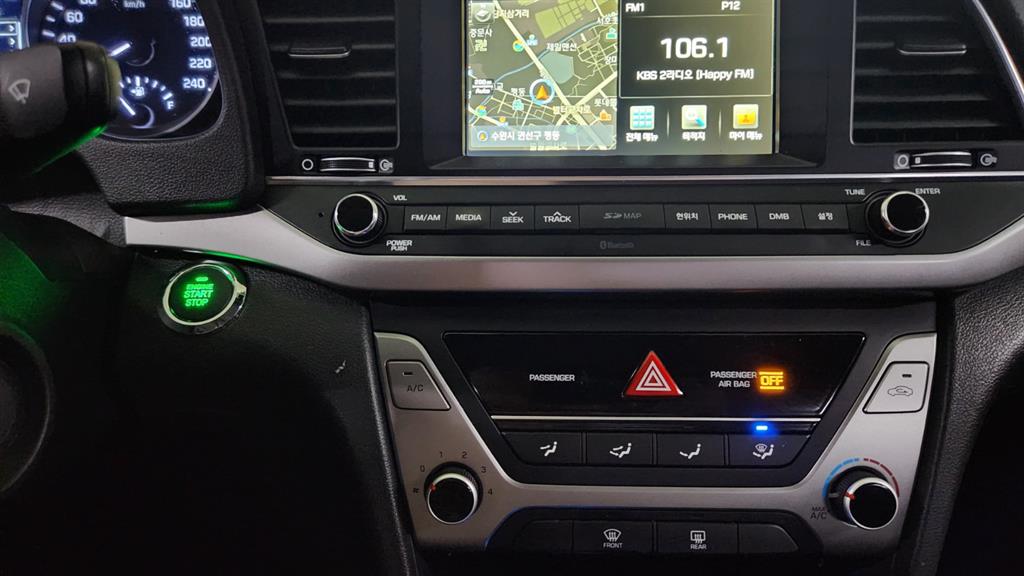 HYUNDAI Avante - Vista 11