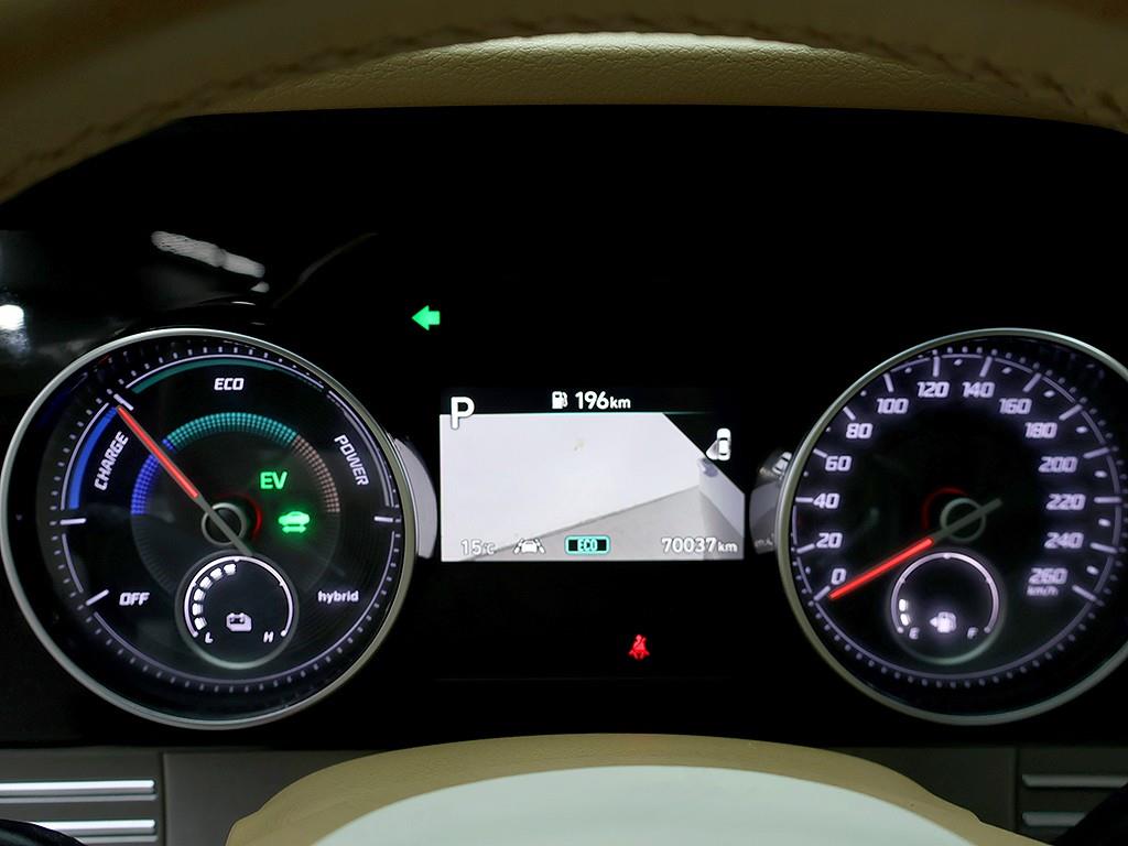 HYUNDAI Grandeur - Vista 11