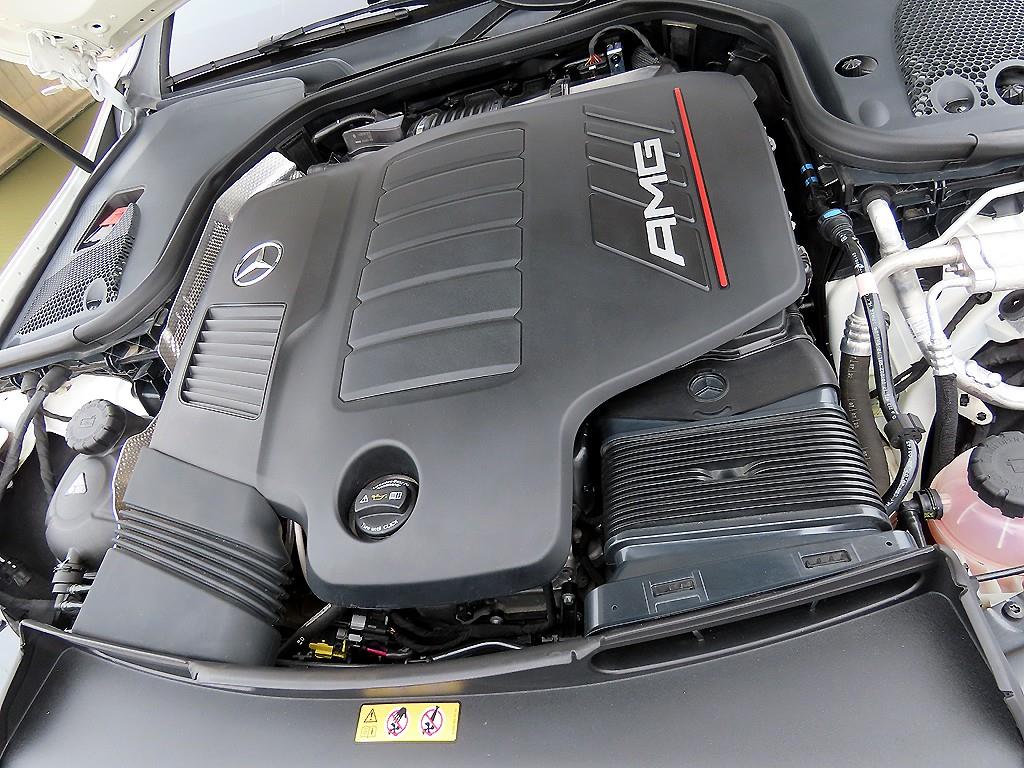 Mercedes Benz AMG GT 2023 Blanco - Importación desde Corea - HF Imports Iquique - Foto 19