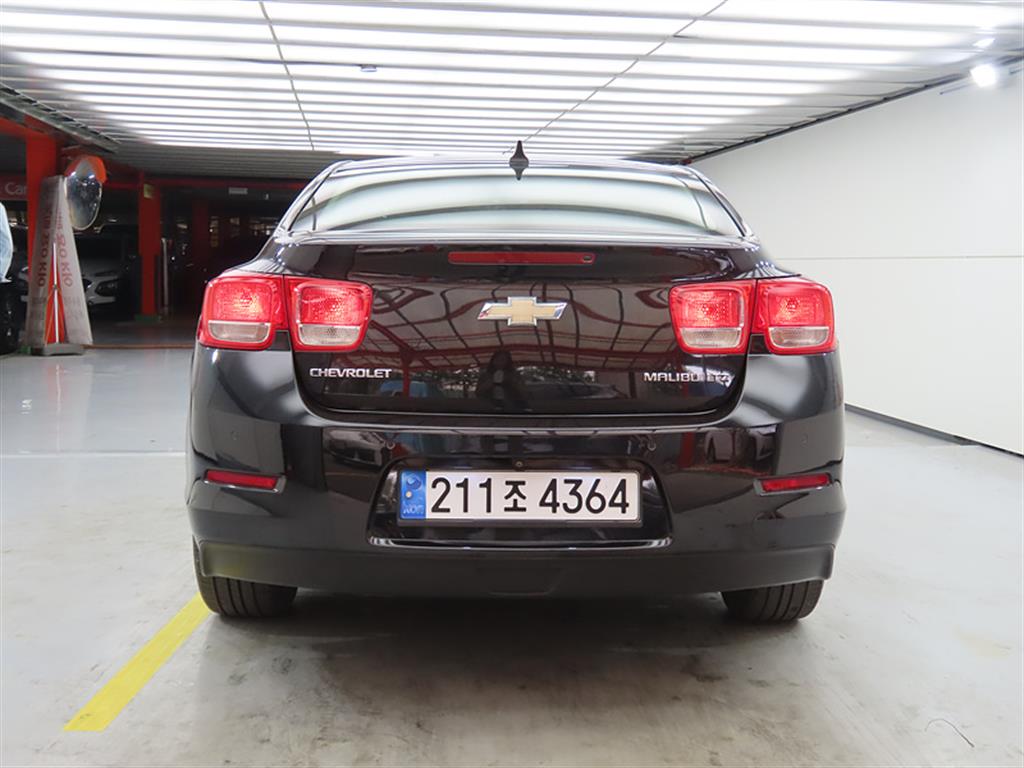 Chevrolet Malibu - Vista 3