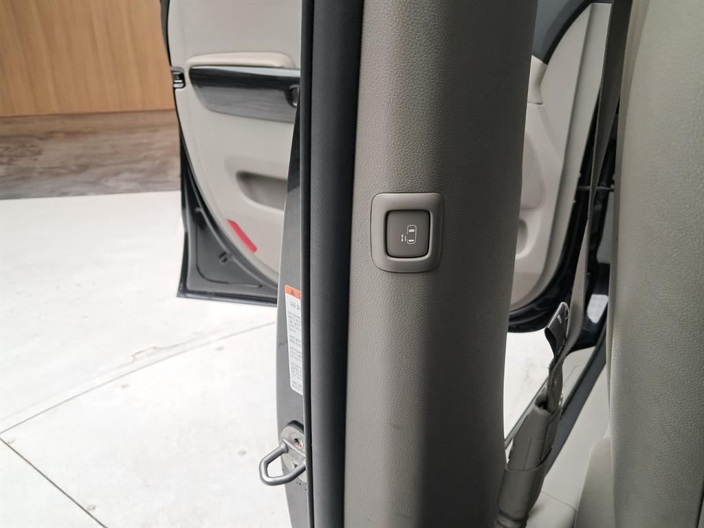 KIA Carnival 2019 - Importación desde Corea - HF Imports Iquique - Foto 15