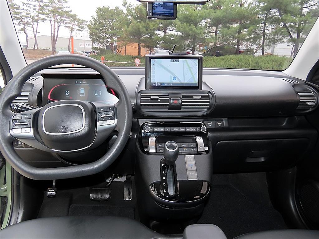 HYUNDAI Casper - Vista 7