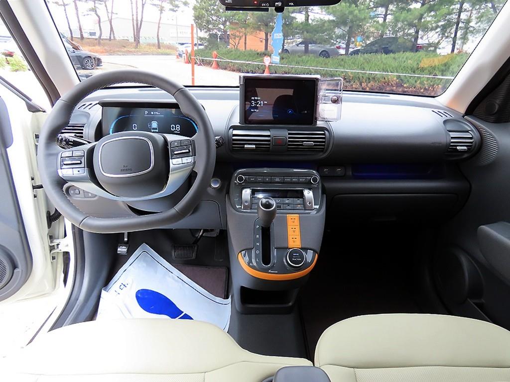 HYUNDAI Casper - Vista 7