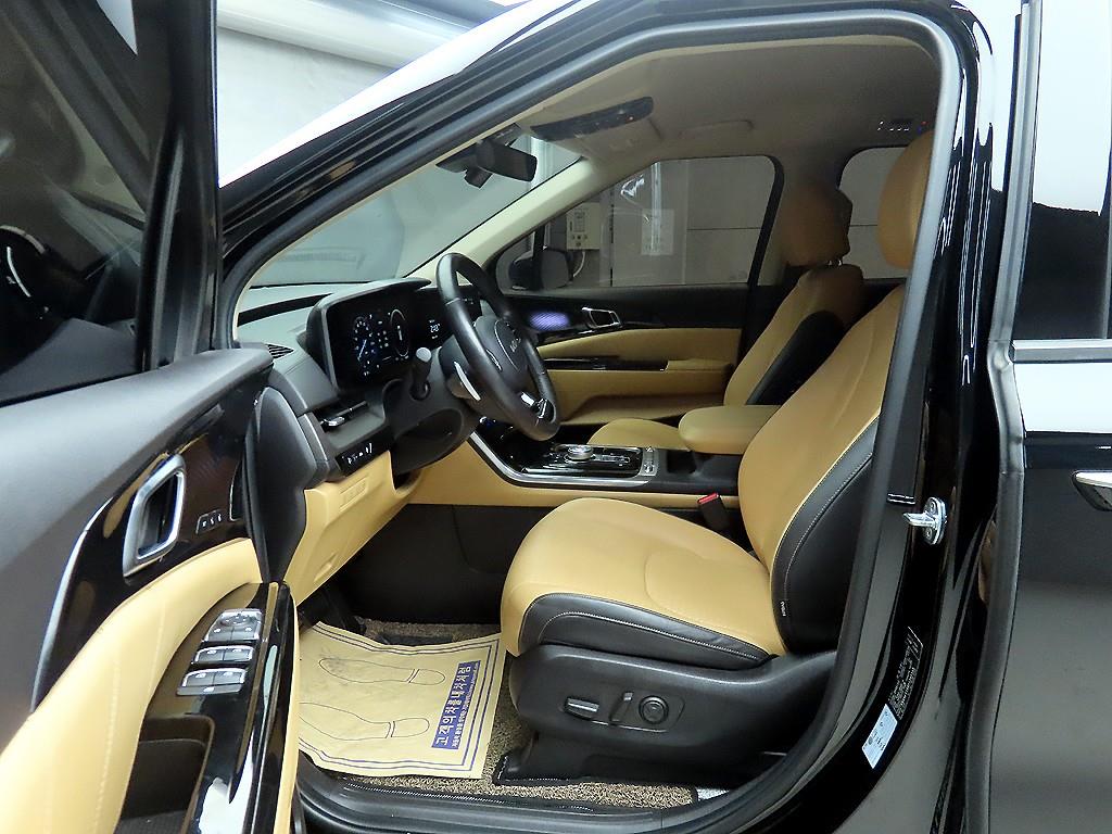 KIA Carnival - Vista 5