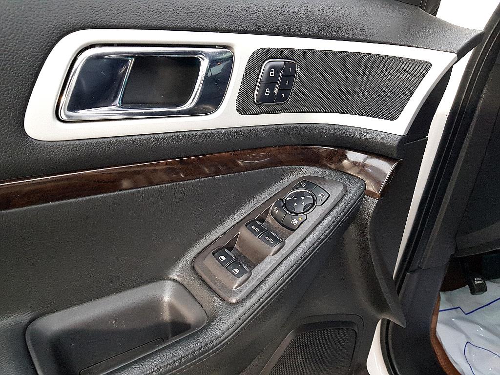 Ford Explorer - Vista 11