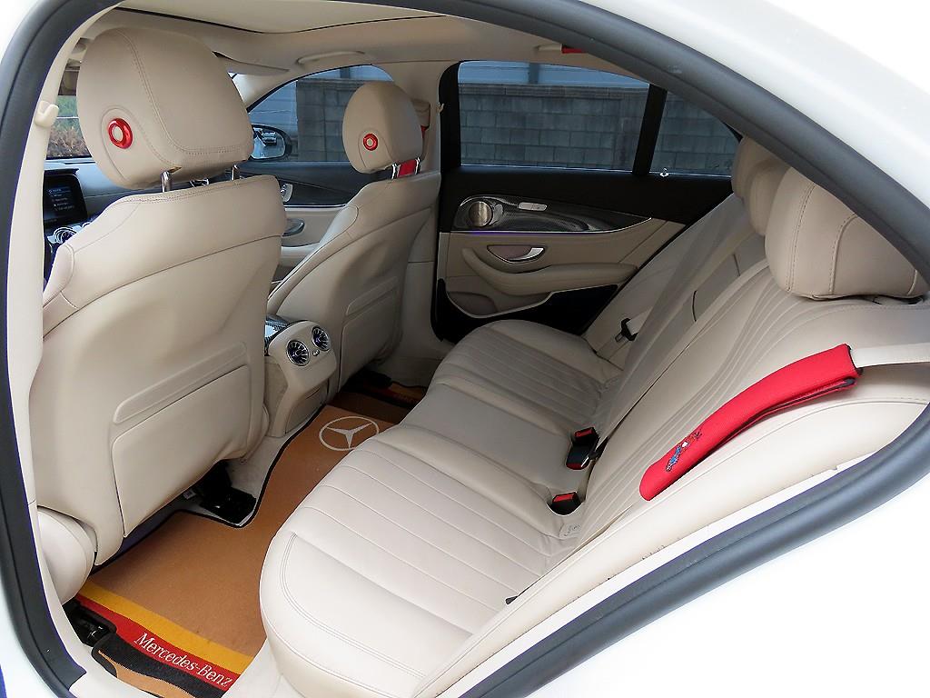 Mercedes Benz E class - Vista 6