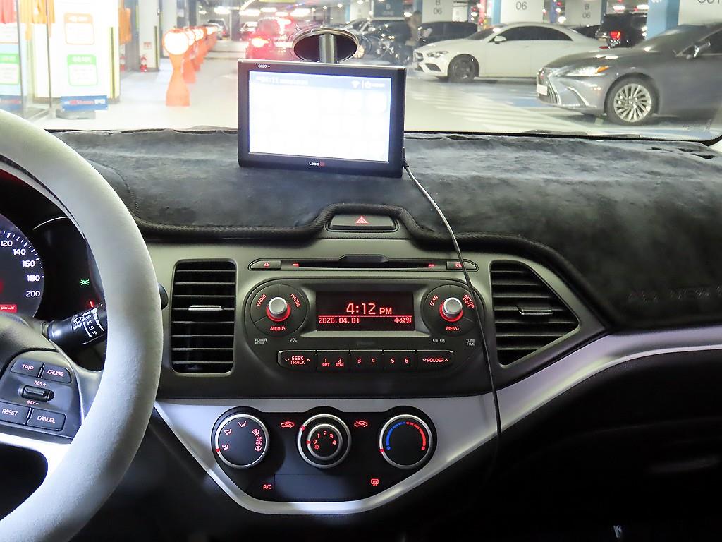 KIA Morning - Vista 11