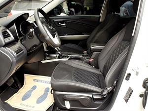 Ssangyong Tivoli - Vista 9