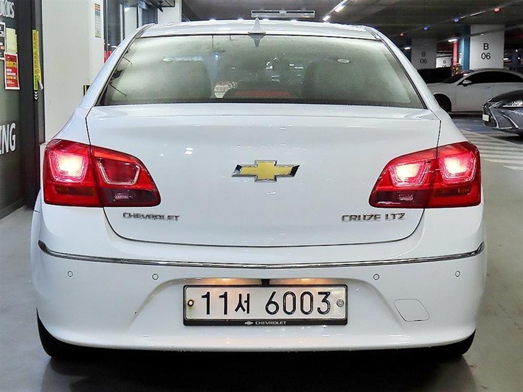 Chevrolet Cruise - Vista 5