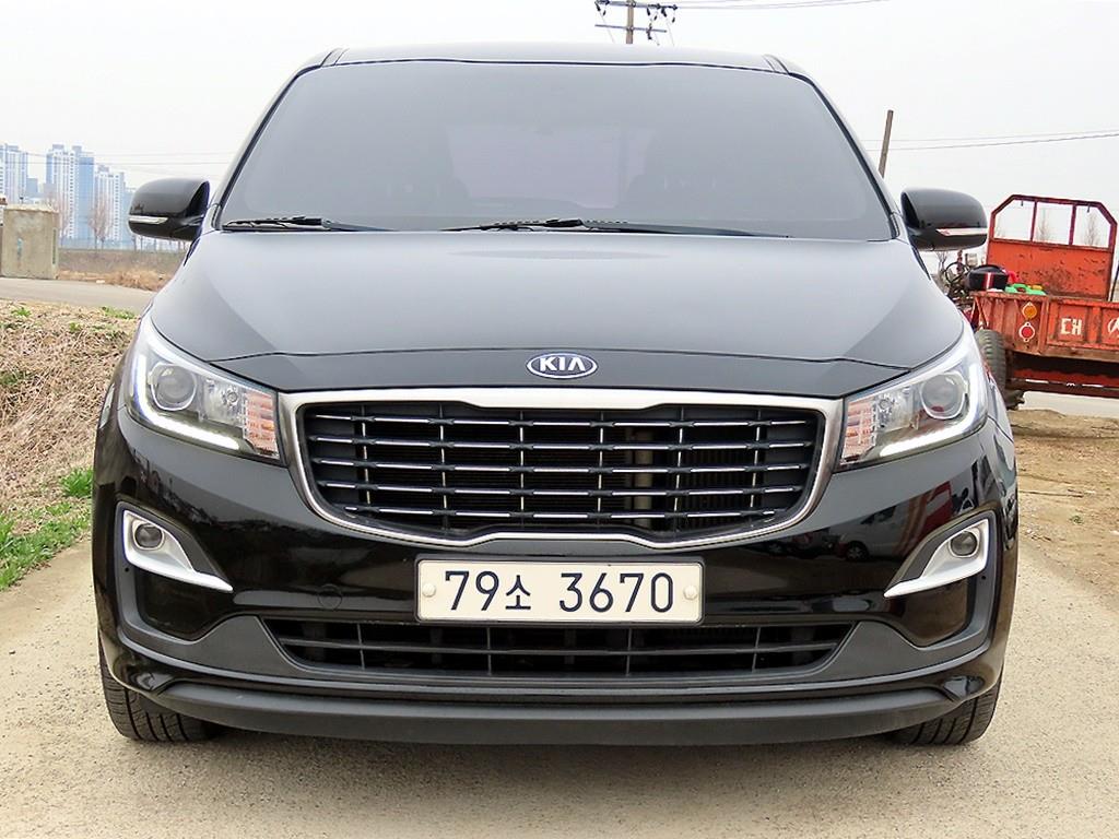 KIA Carnival 2020 Negro - Importación desde Corea - HF Imports Iquique - Foto 1