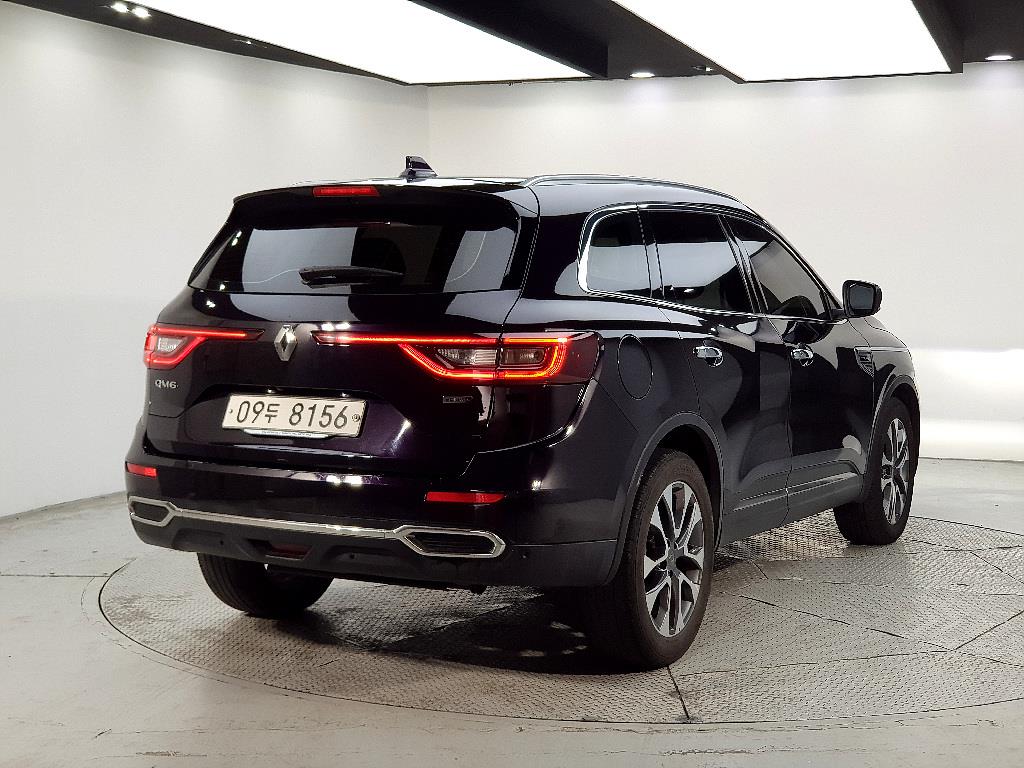 SAMSUNG QM6 - Vista 4