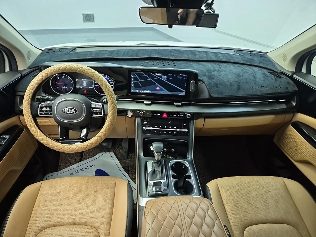 KIA Carnival - Vista 7