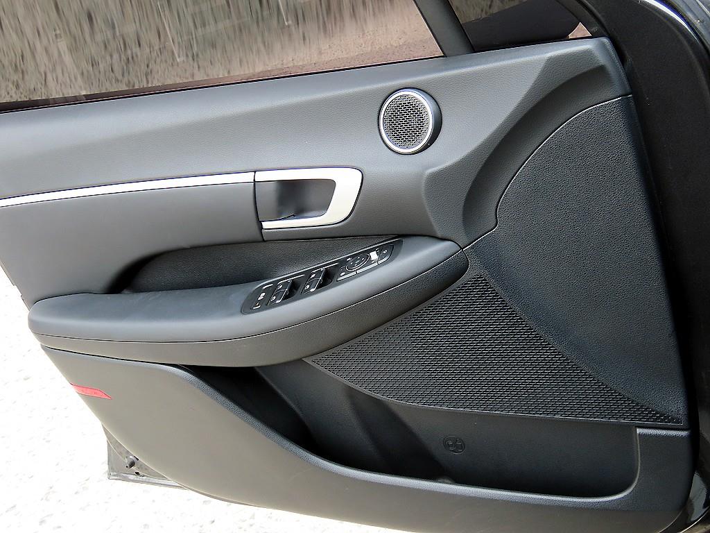 HYUNDAI Sonata - Vista 3