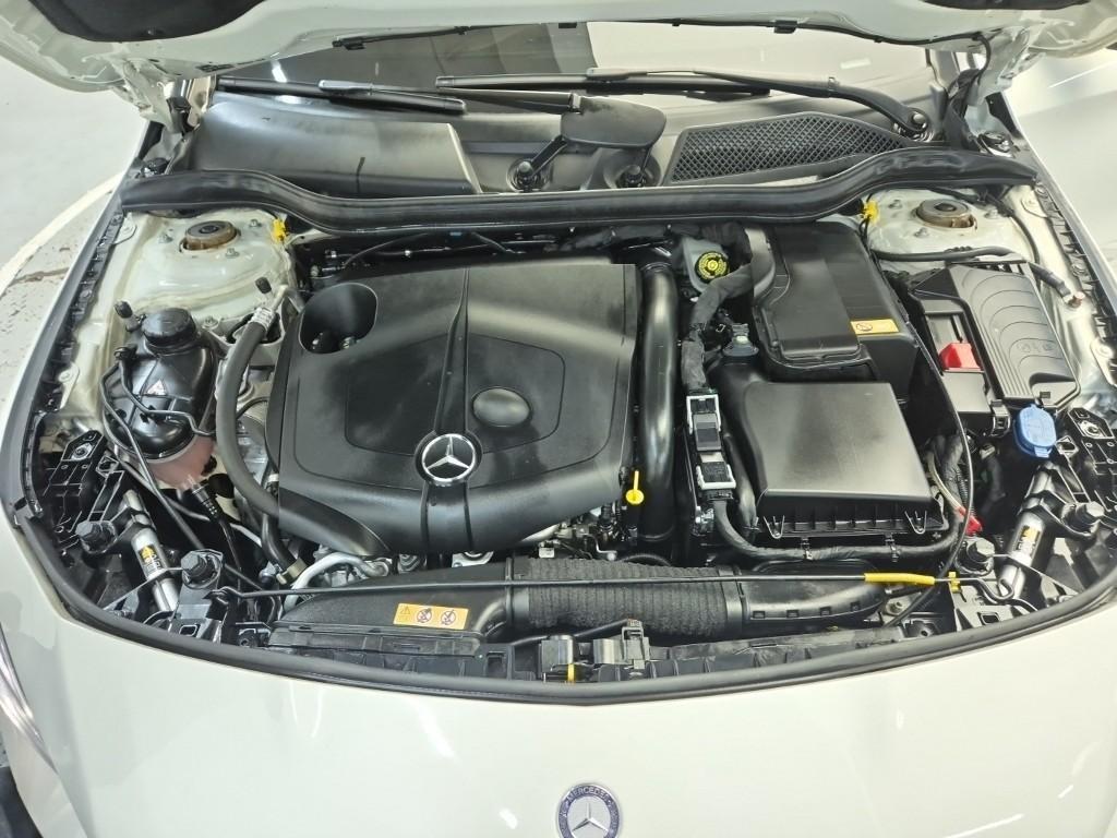 Mercedes Benz CLA Class - Vista 5