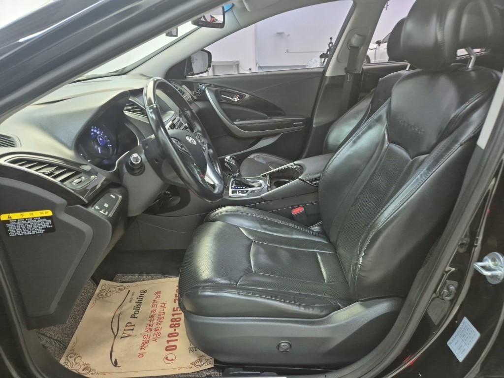 HYUNDAI Grandeur - Vista 11