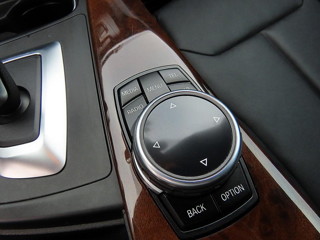 BMW 3 series 2014 Azul - Importación desde Corea - HF Imports Iquique - Foto 17