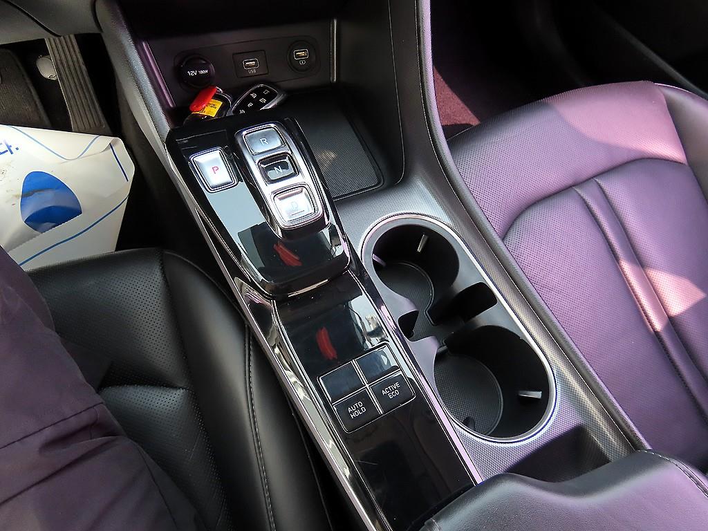 HYUNDAI Sonata - Vista 10