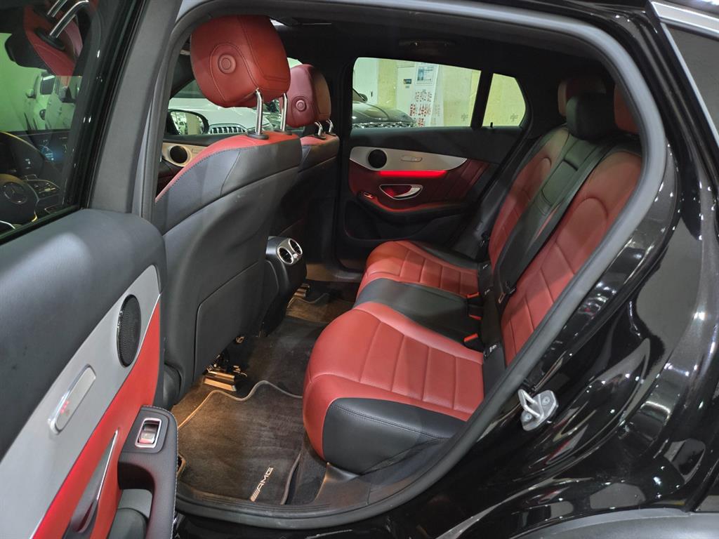 Mercedes Benz GLC Class - Vista 7