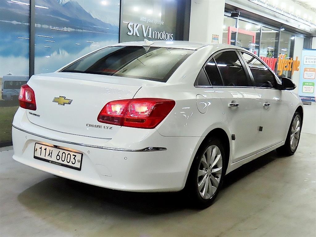 Chevrolet Cruise - Vista 4