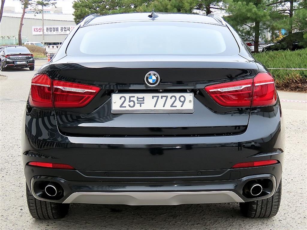 BMW X6 - Vista 4
