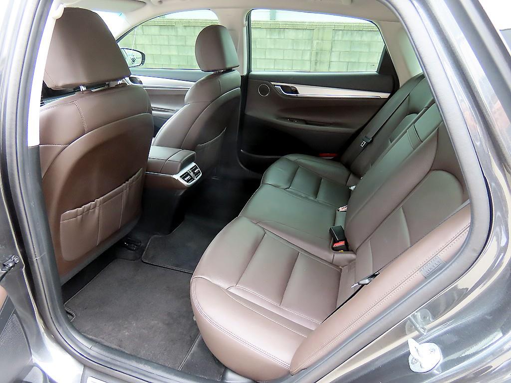 HYUNDAI Grandeur - Vista 6