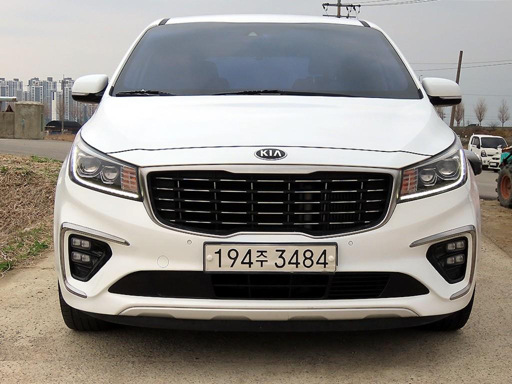KIA Carnival 2019 Blanco - Importación desde Corea - HF Imports Iquique - Foto 1