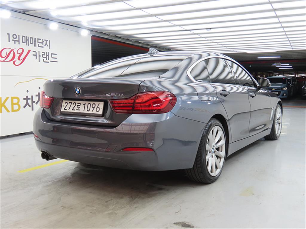 BMW 4 Series - Vista 4