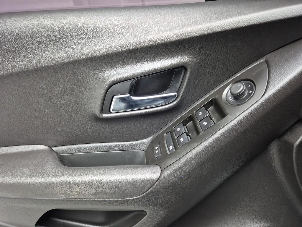 Chevrolet Trax 2019 Gris - Importación desde Corea - HF Imports Iquique - Foto 16