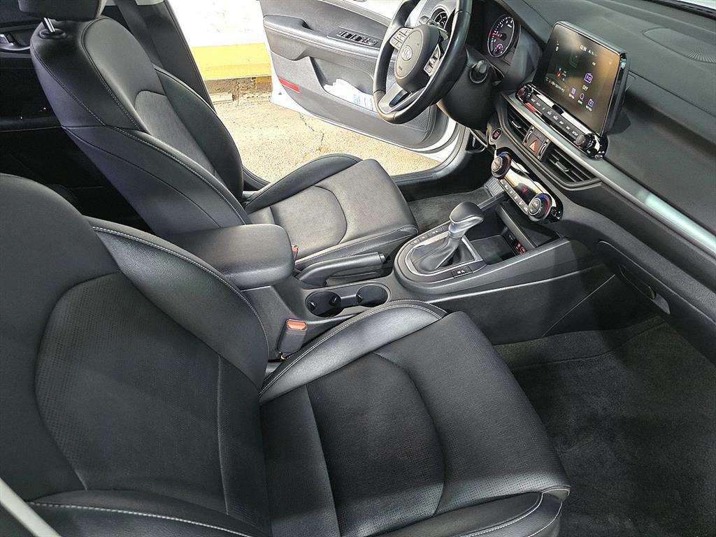 KIA K3 2021 Blanco - Importación desde Corea - HF Imports Iquique - Foto 17