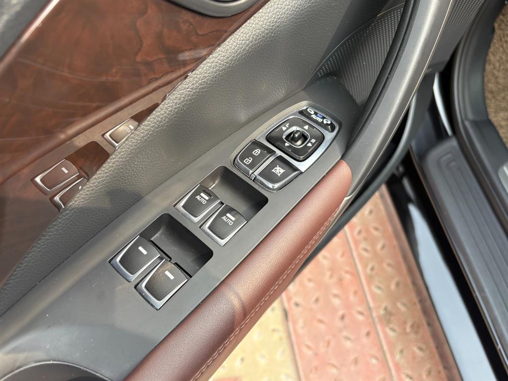 HYUNDAI Aslan - Vista 12