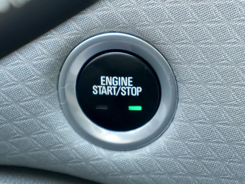 Chevrolet Malibu 2017 Gris - Importación desde Corea - HF Imports Iquique - Foto 10