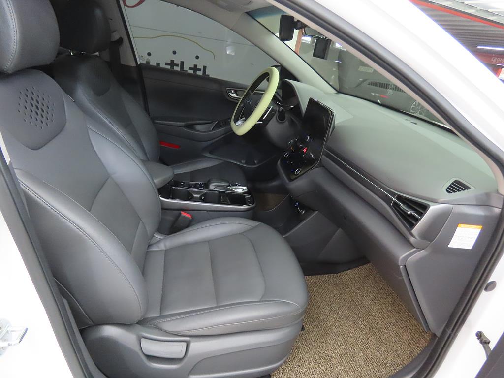 HYUNDAI Ioniq - Vista 7