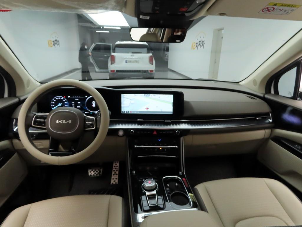 KIA Carnival - Vista 6