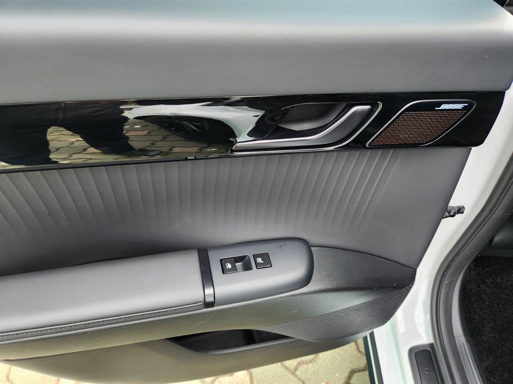 HYUNDAI Grandeur - Vista 8