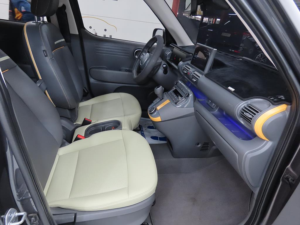 HYUNDAI Casper - Vista 7