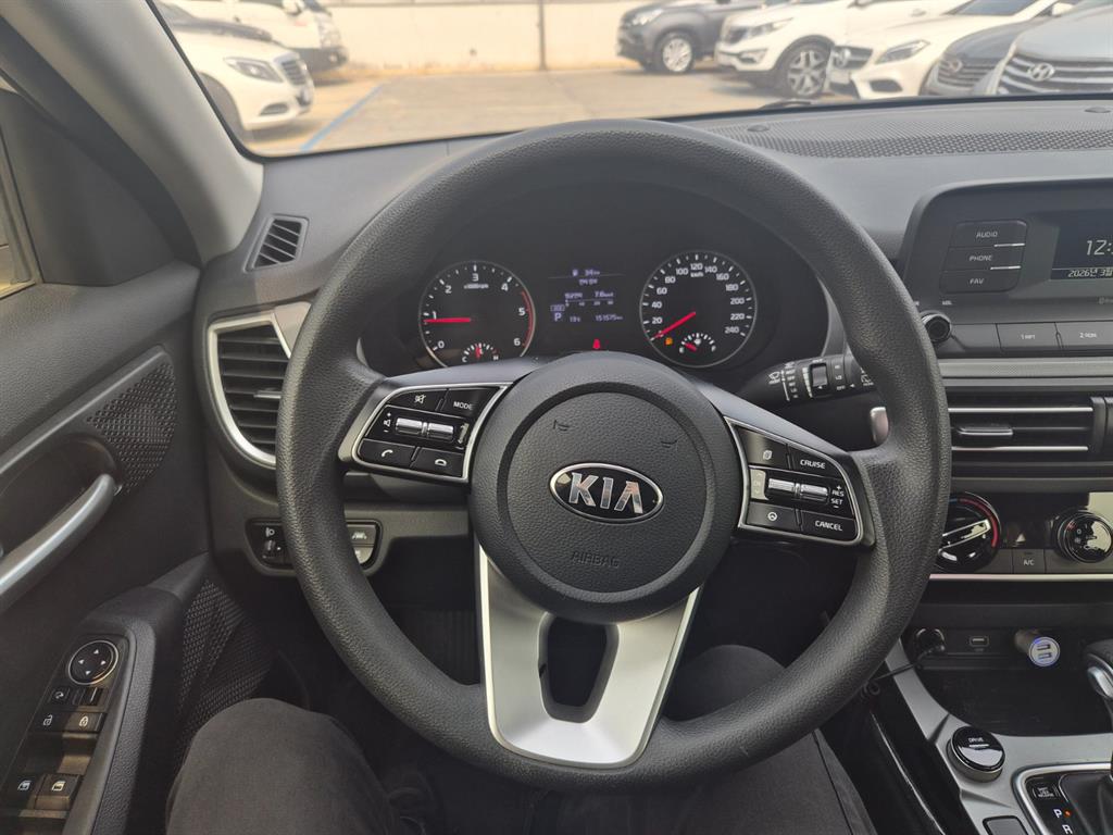 KIA Seltos - Vista 7