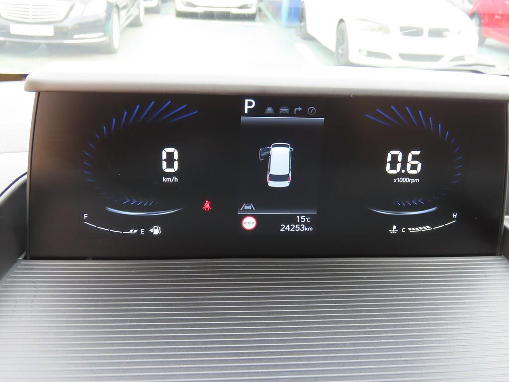 HYUNDAI Staria - Vista 12