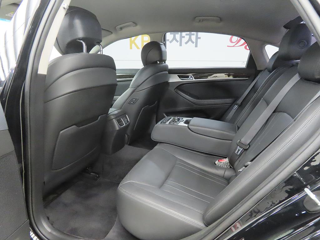 Genesis G80 - Vista 6