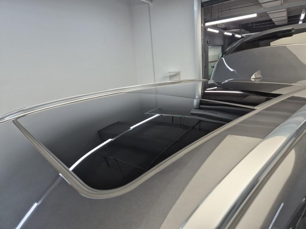 Genesis GV80 - Vista 10